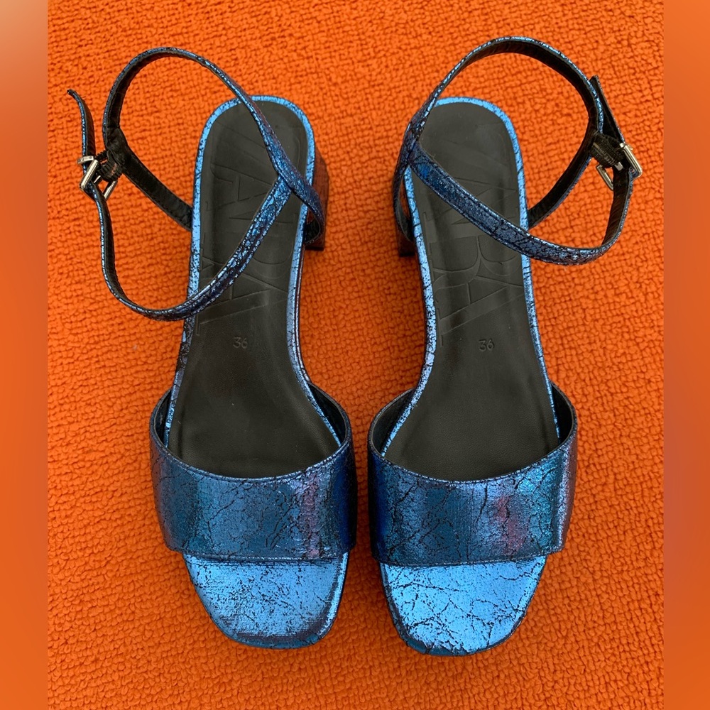 Metallic Blue Flatform Sandals 36